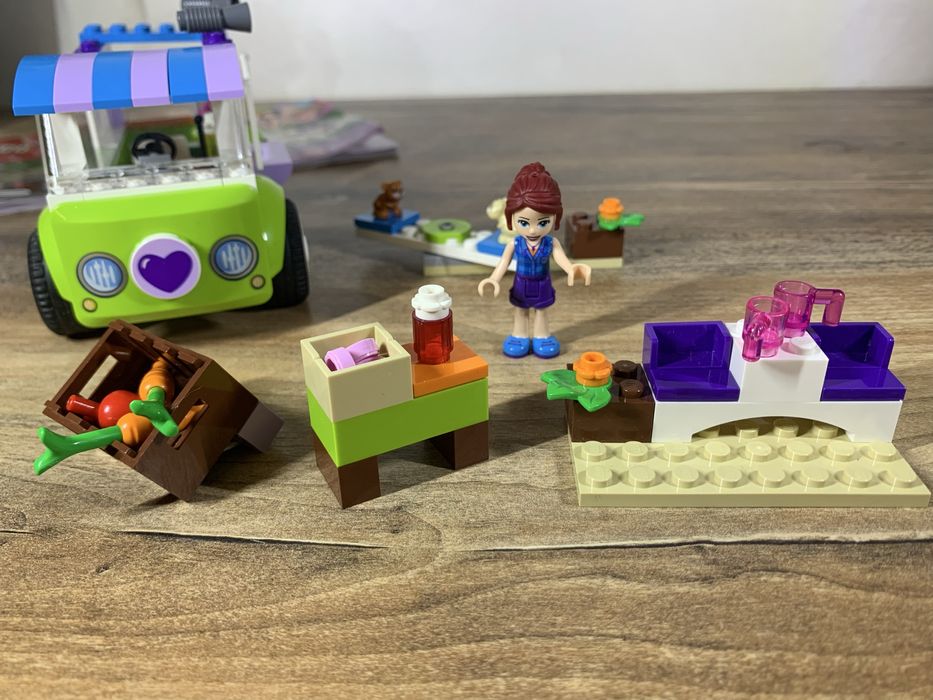 LEGO Juniors "Органічний ринок Мії"