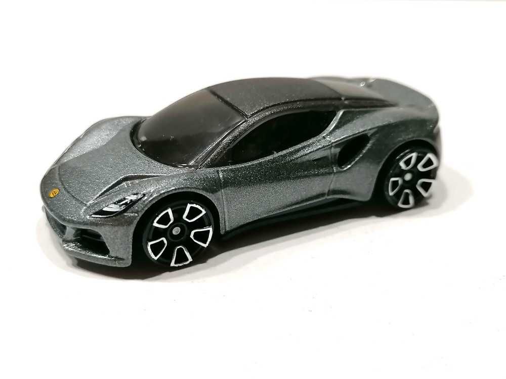 Hot Wheels Lotus Emira