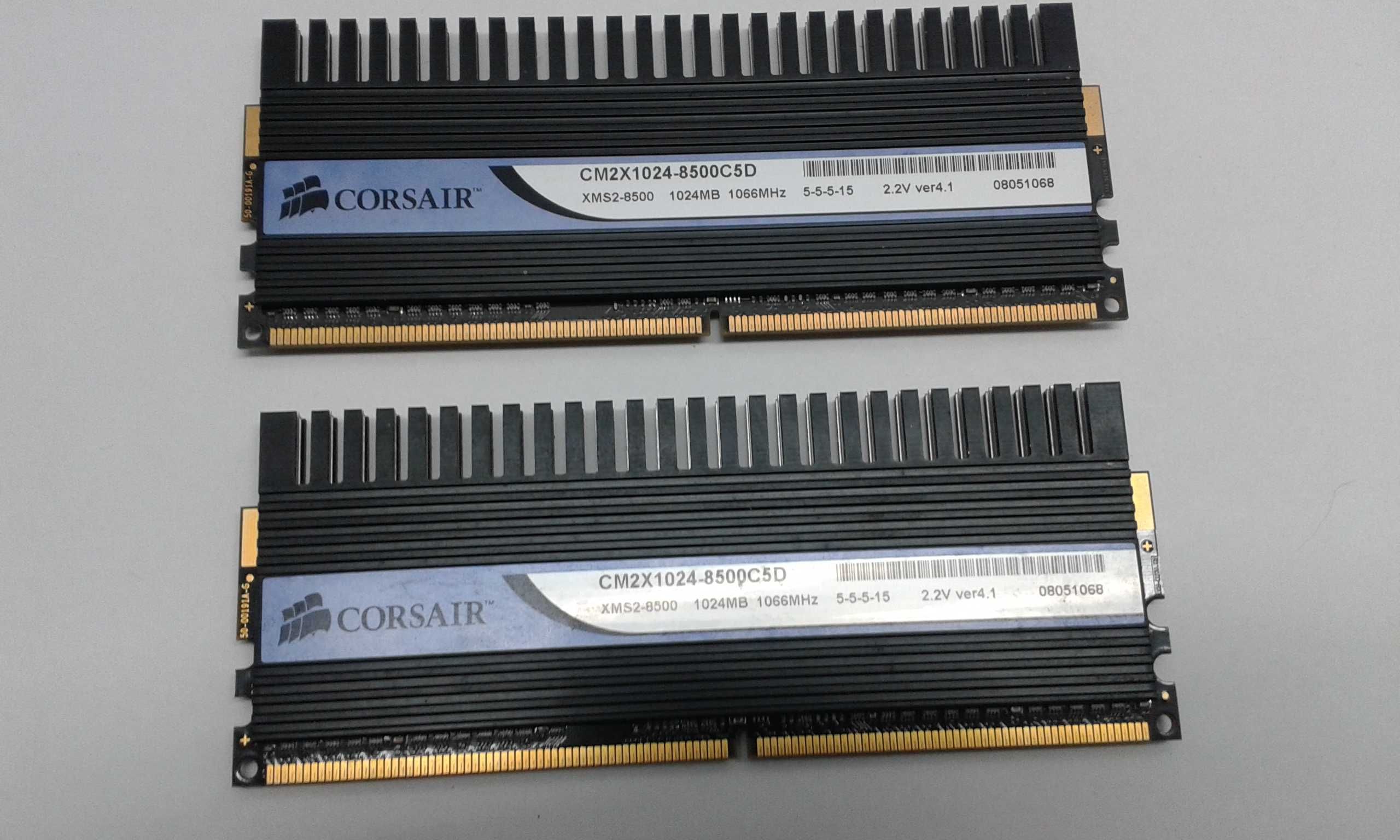 Memorias Corsair Dominator  DDR2 2X1024MB 1066MHZ