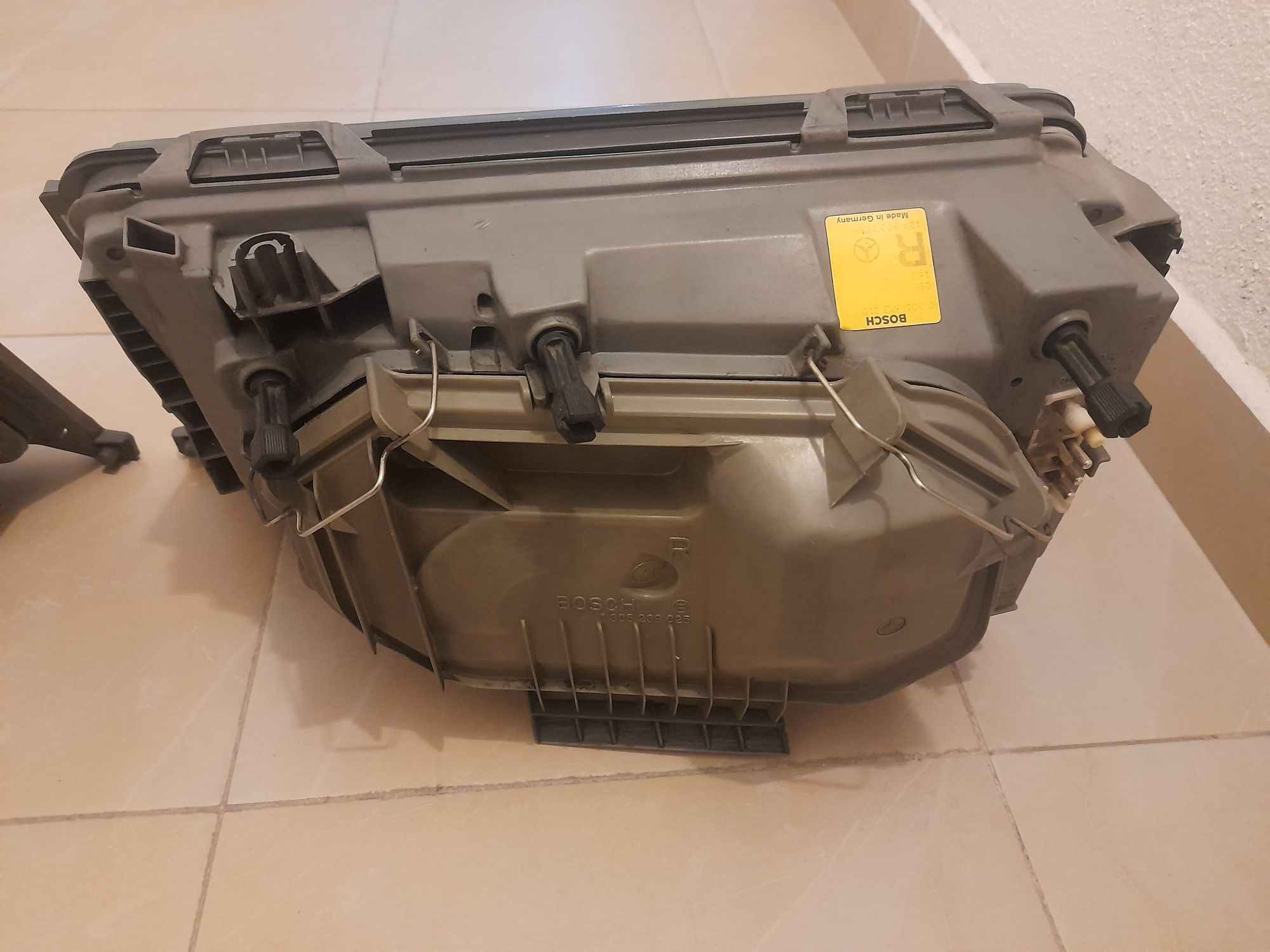 Par Faróis Bosch Mercedes W124 Sportline AMG Originais + piscas