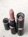 2x Wet n wild pomadka nude szminka Bare it all