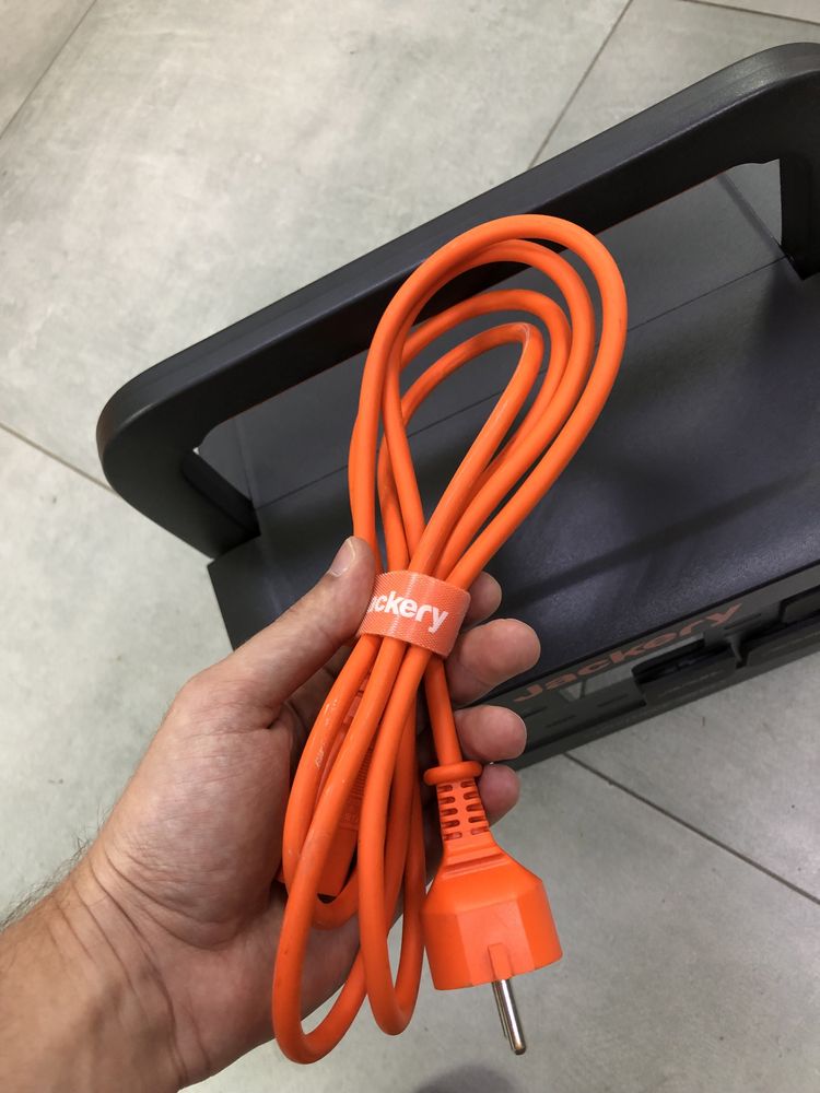 Зарядна станція Jackery Explorer 1000pro