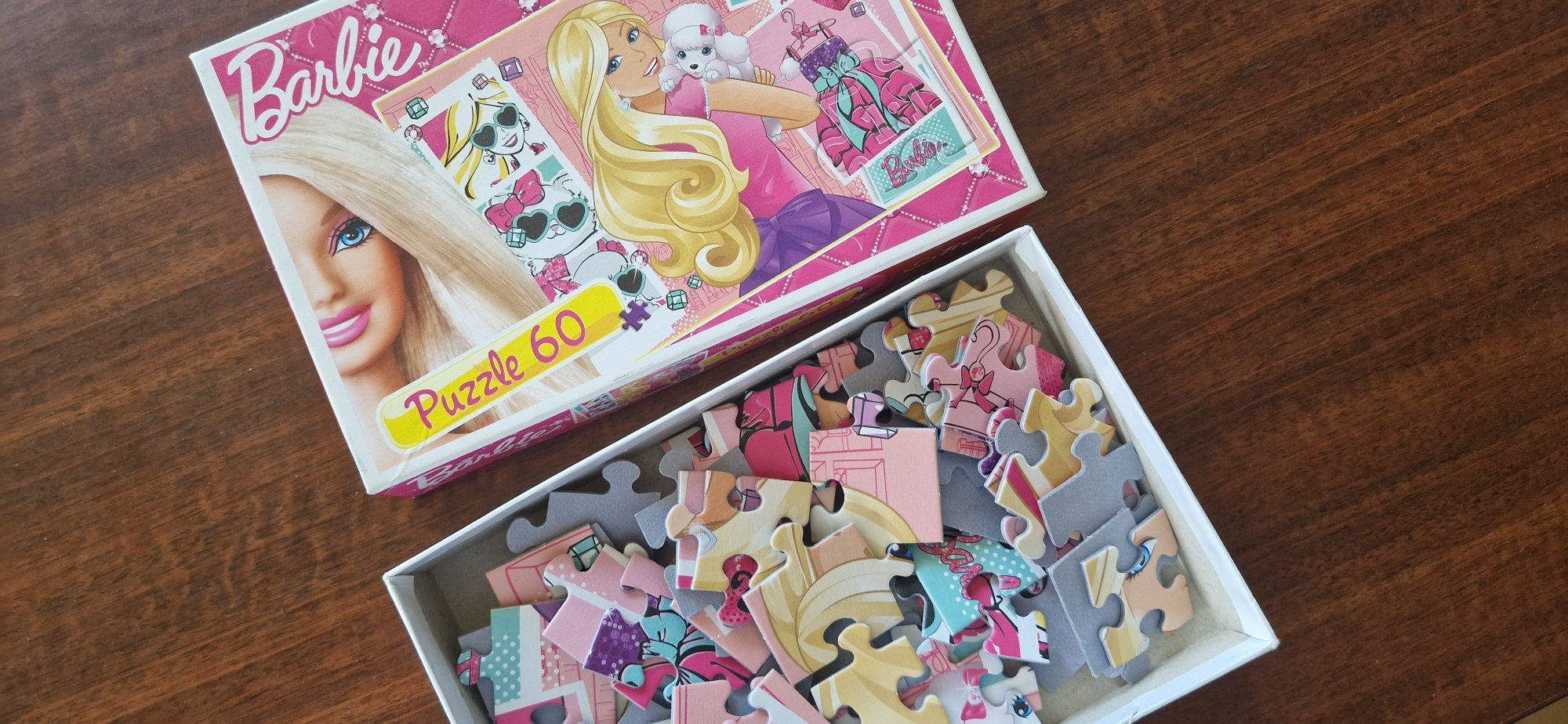Puzzle Barbie 60 elementów. Bardzo Dobry Stan !