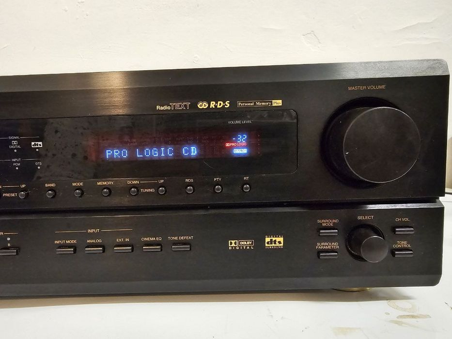 5.1 Amplituner Denon AVR-1801, 105 w