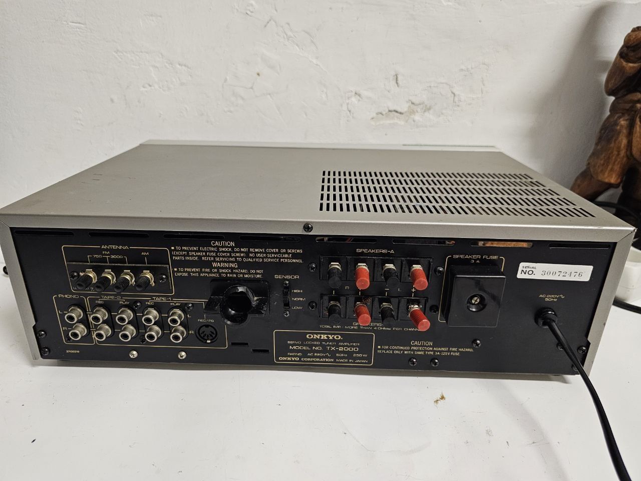 Stereo Amplituner Onkyo TX-2000, 2*40 Wat+1