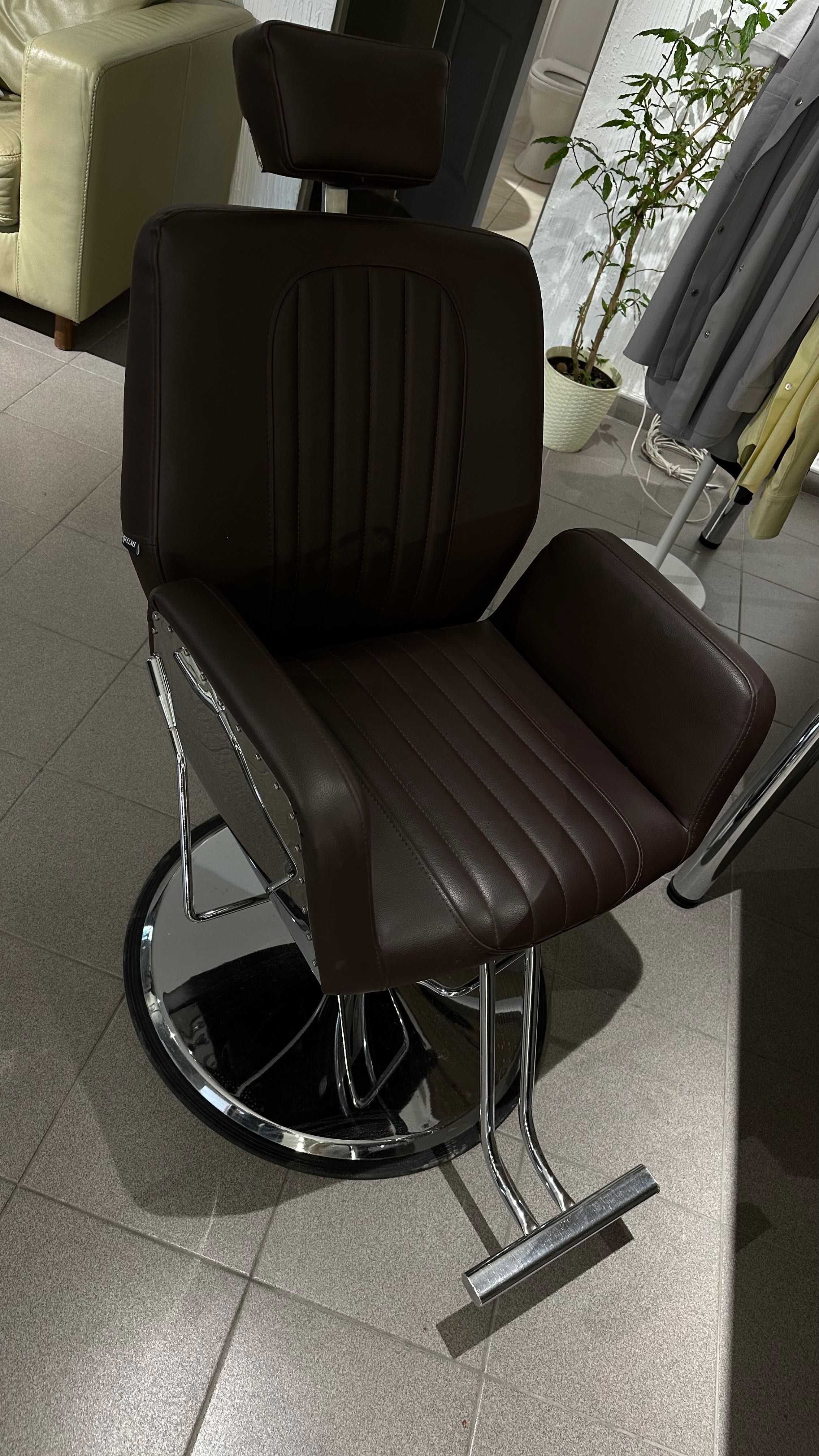 Кресло для барбершопа Infinity Lux