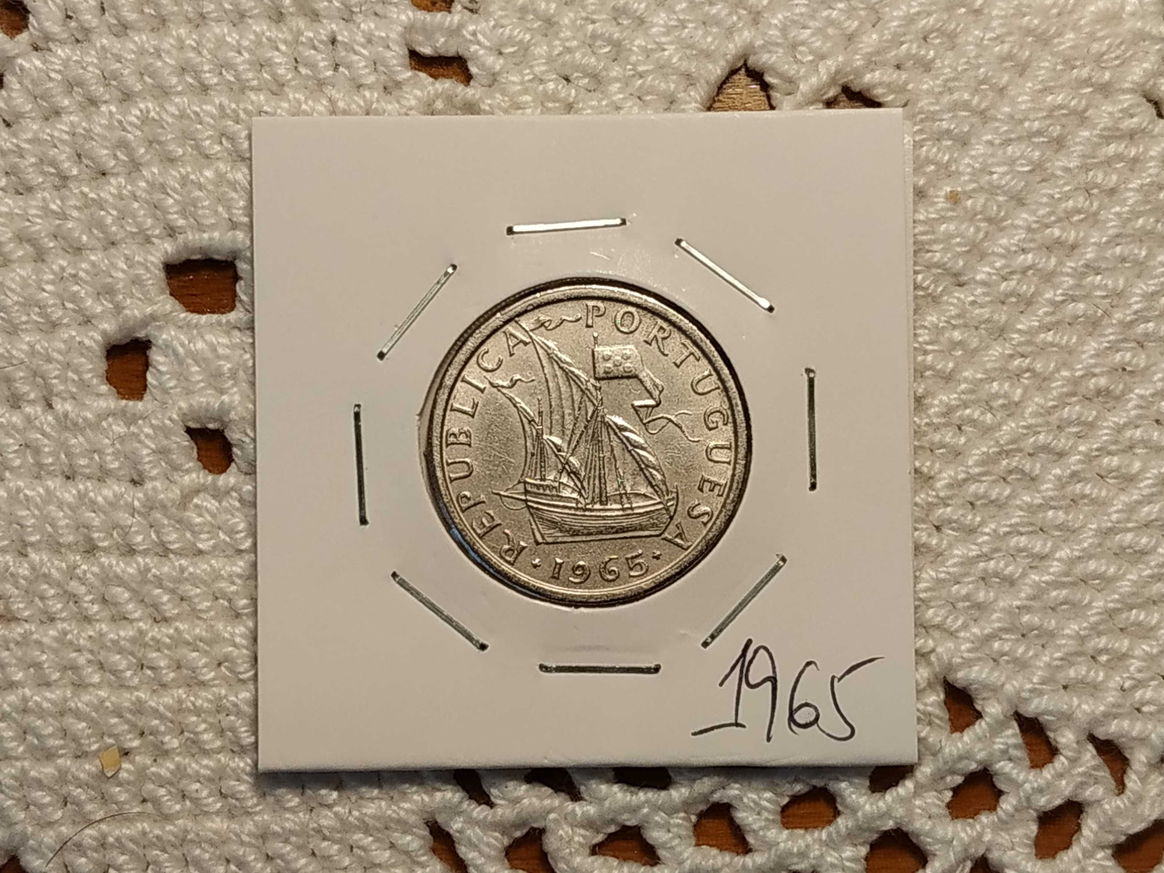 Portugal - moeda de 5 escudos de 1965
