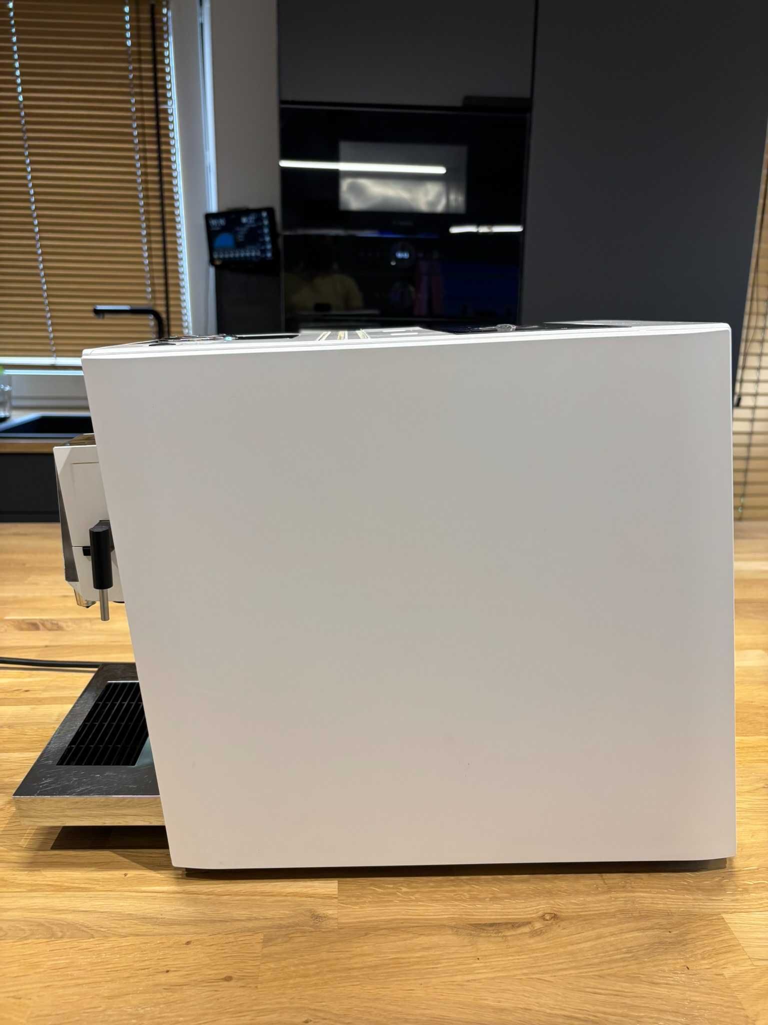 Ekspres do kawy JURA A7 Piano White - menu PL