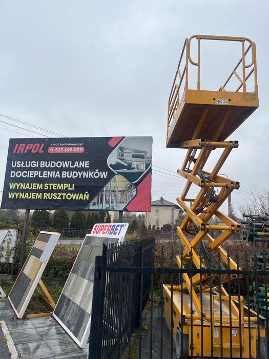 Wynajem podestów nożycowych