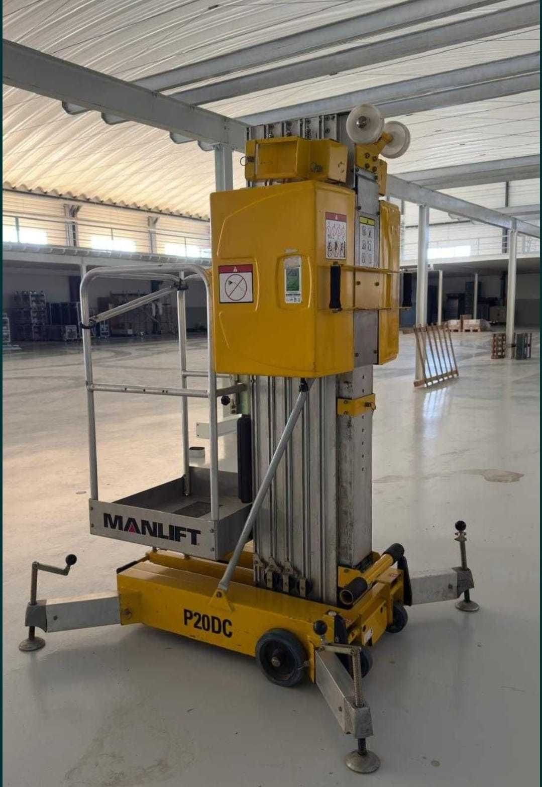 Plataforma elevatória Manlift P20DC