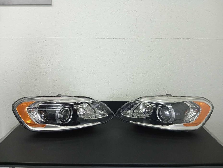 Volvo XC60 Фара  права ліва