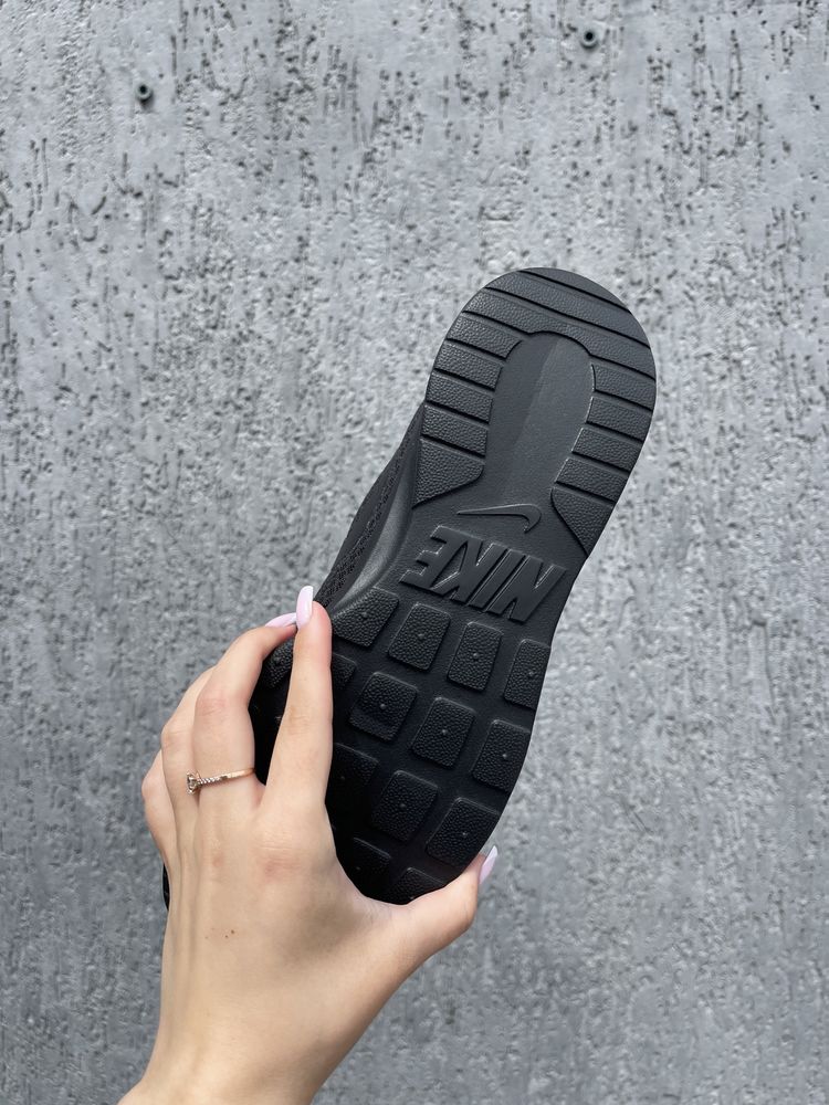 Оригінал Кросівки Nike WMNS TANJUN DJ6257-002  оригинал найк чорні 42