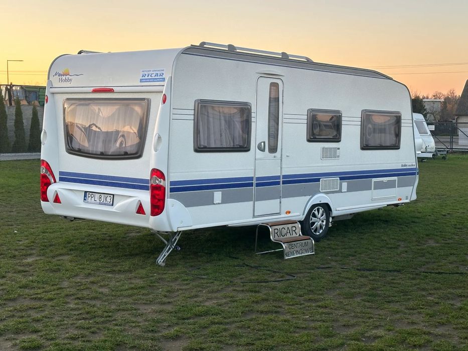 Hobby 540 UL EXCELLENT z klimatyzacją i napędem. DMC 1500 kg !!!  Przyczepa po dużym serwisie z fakturą i gwarancją.