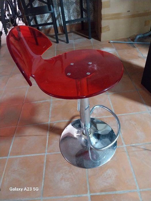 Très Cadeira de bar