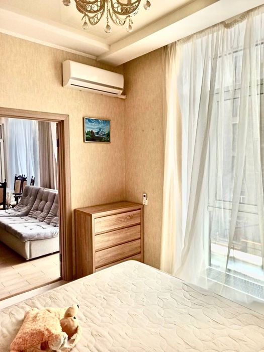 Продам 3 кім простору квартиру ЖК Панорама Сімфіропільська Центр