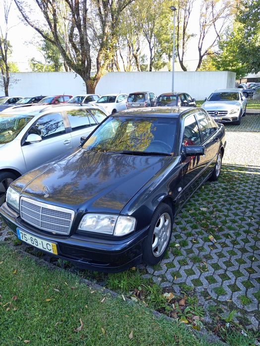 Mercedes-Benz C220 97