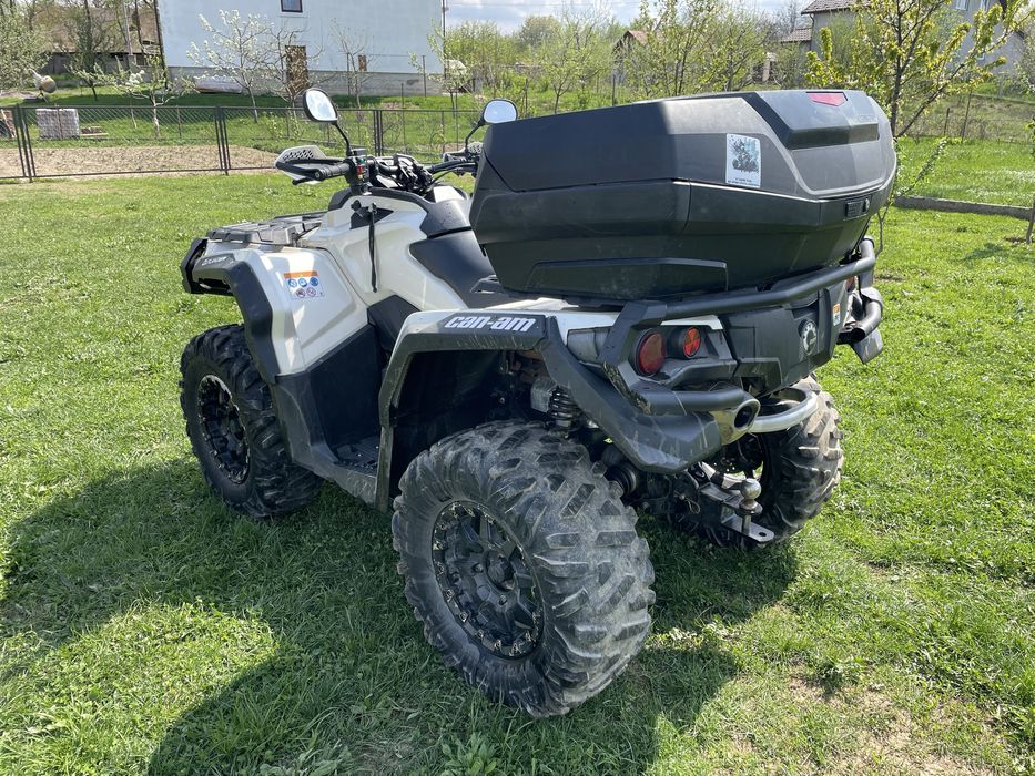 Квадроцикл brp outlander 1000