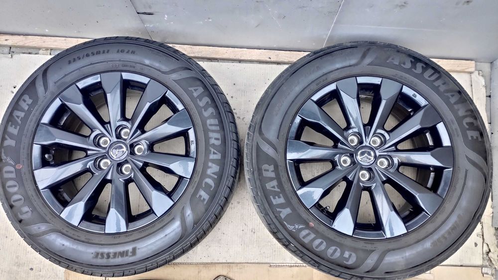 Диски R17 5x114.3 Mazda Renault Kia Шини 225/65/17