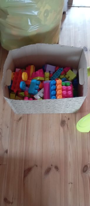 Mega blocks klocki i stolik do budowania