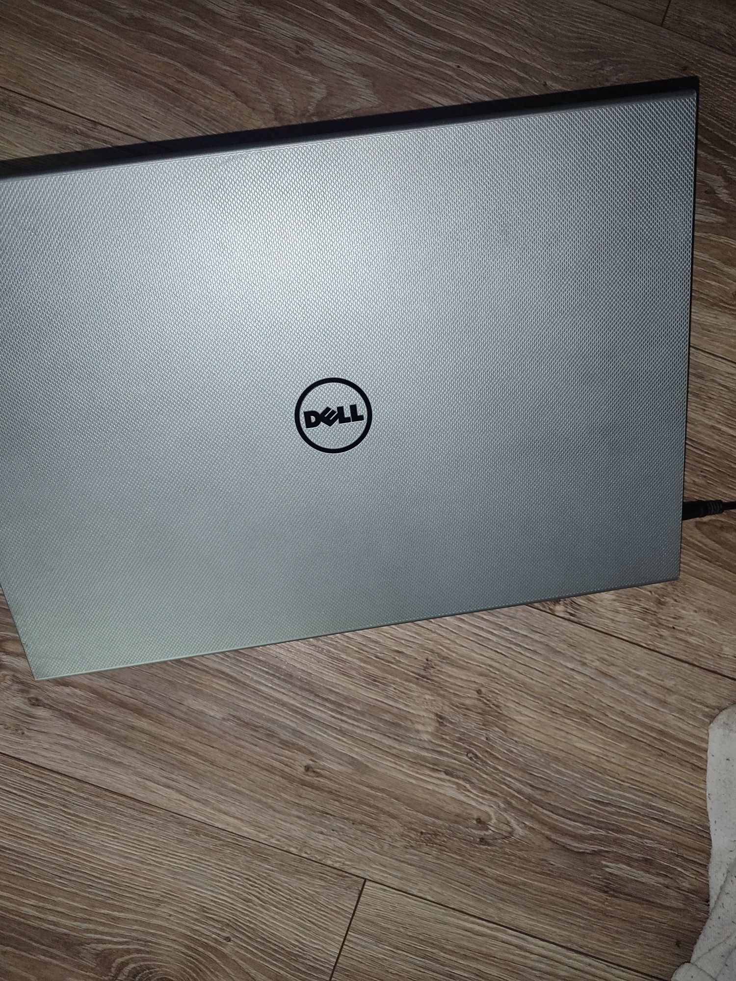 Ноутбуки Povilion g6 Lenova G55 Dell Dell i3Dell inspiron 15 i3  
Dell