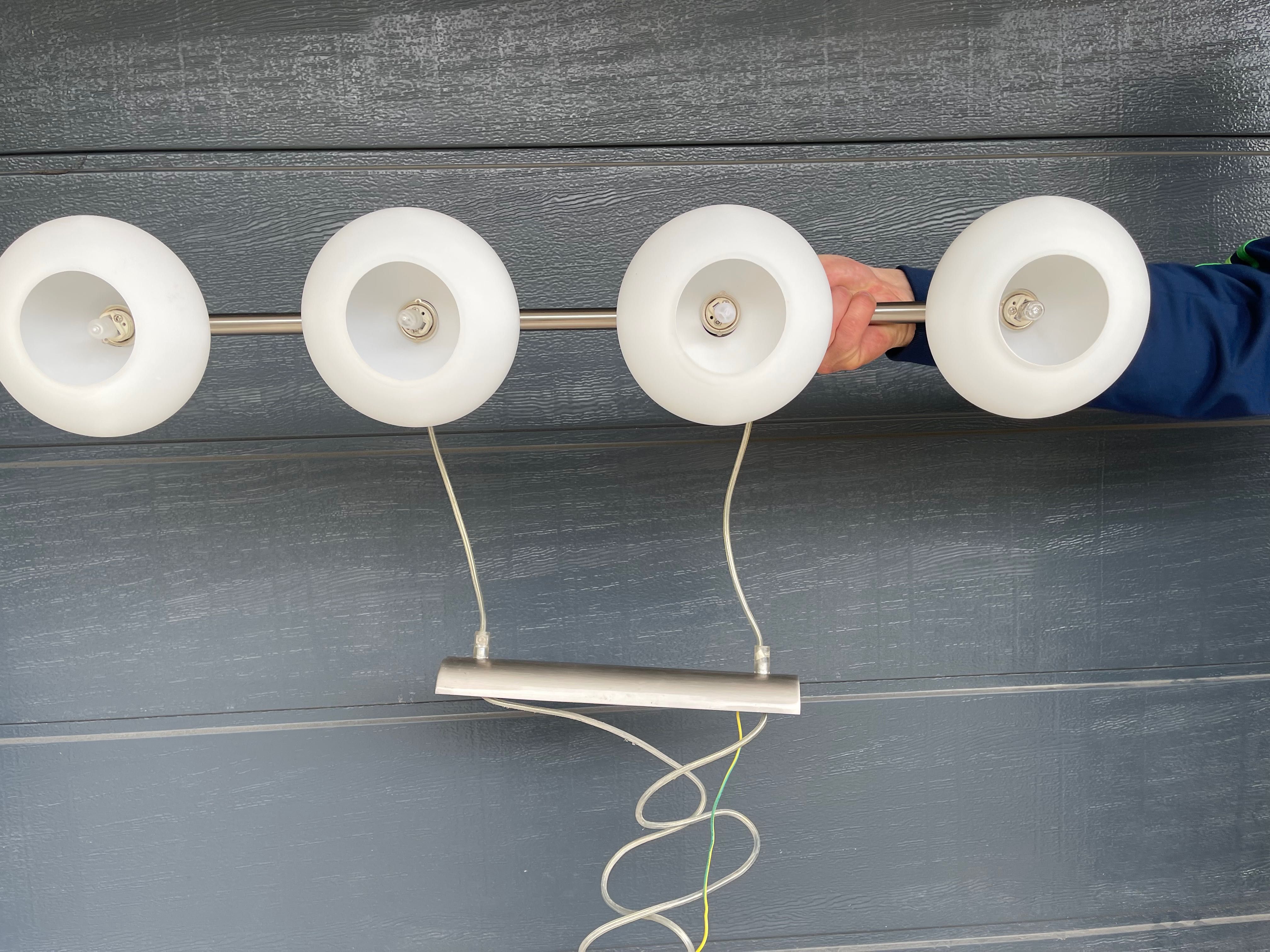 Lampa wisząca nad stół
