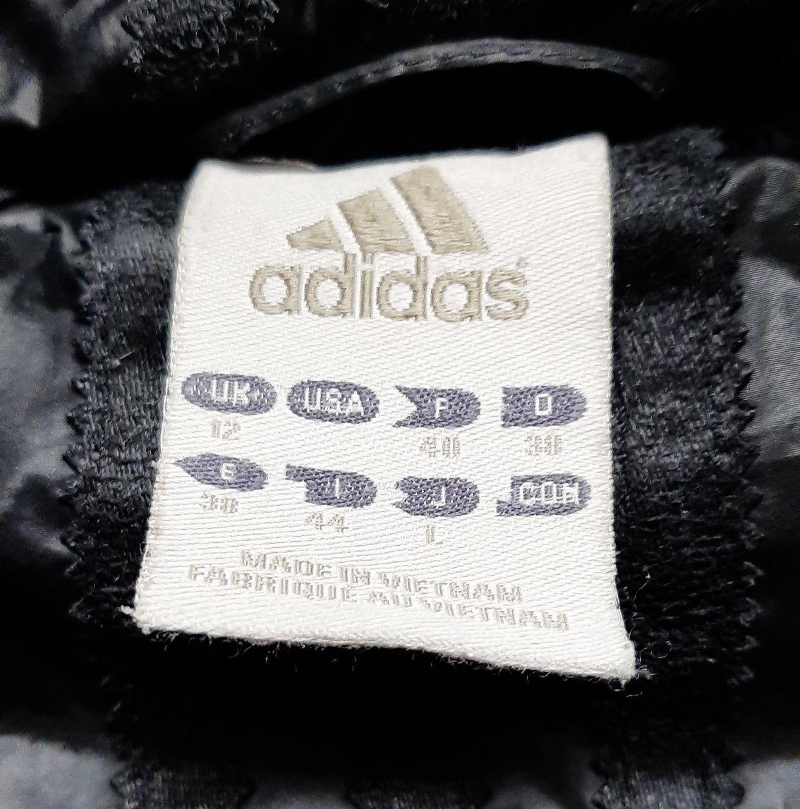 Куртка жіноча Adidas розмір М