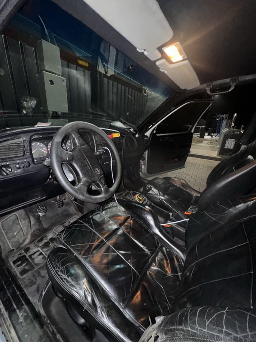 Максимальна комплектація Passat B4 GT 2.0 AGG пасат б4