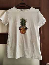 T-shirt biały z ananasem