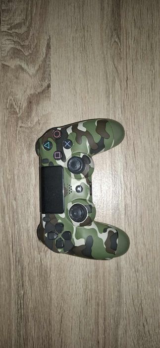 PS4 Slim 500GB +2 pady