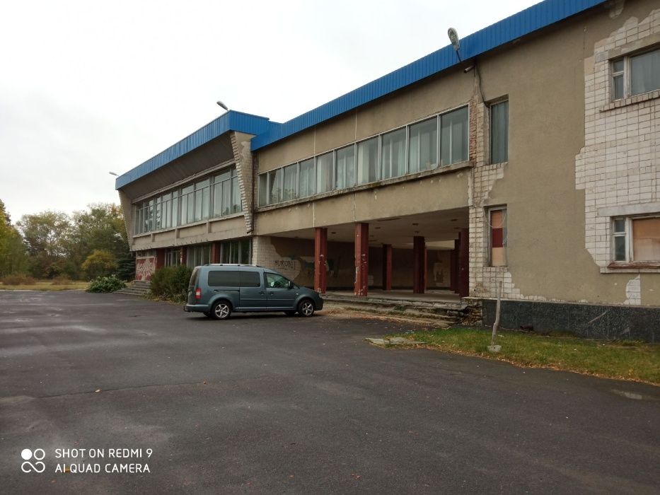 Продається земельна ділянка 10 соток  недалеко від центру села