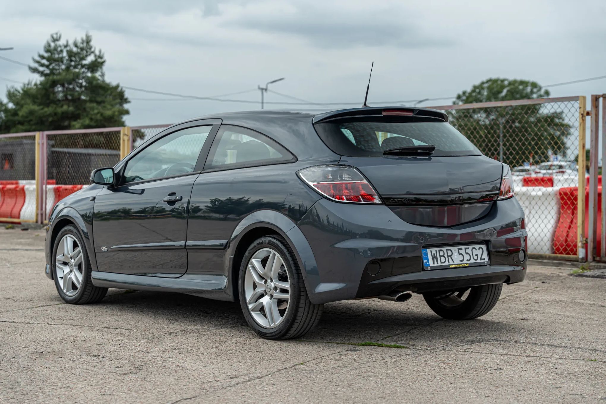 Opel Astra Piekna OPC Recaro 1.8 140KM