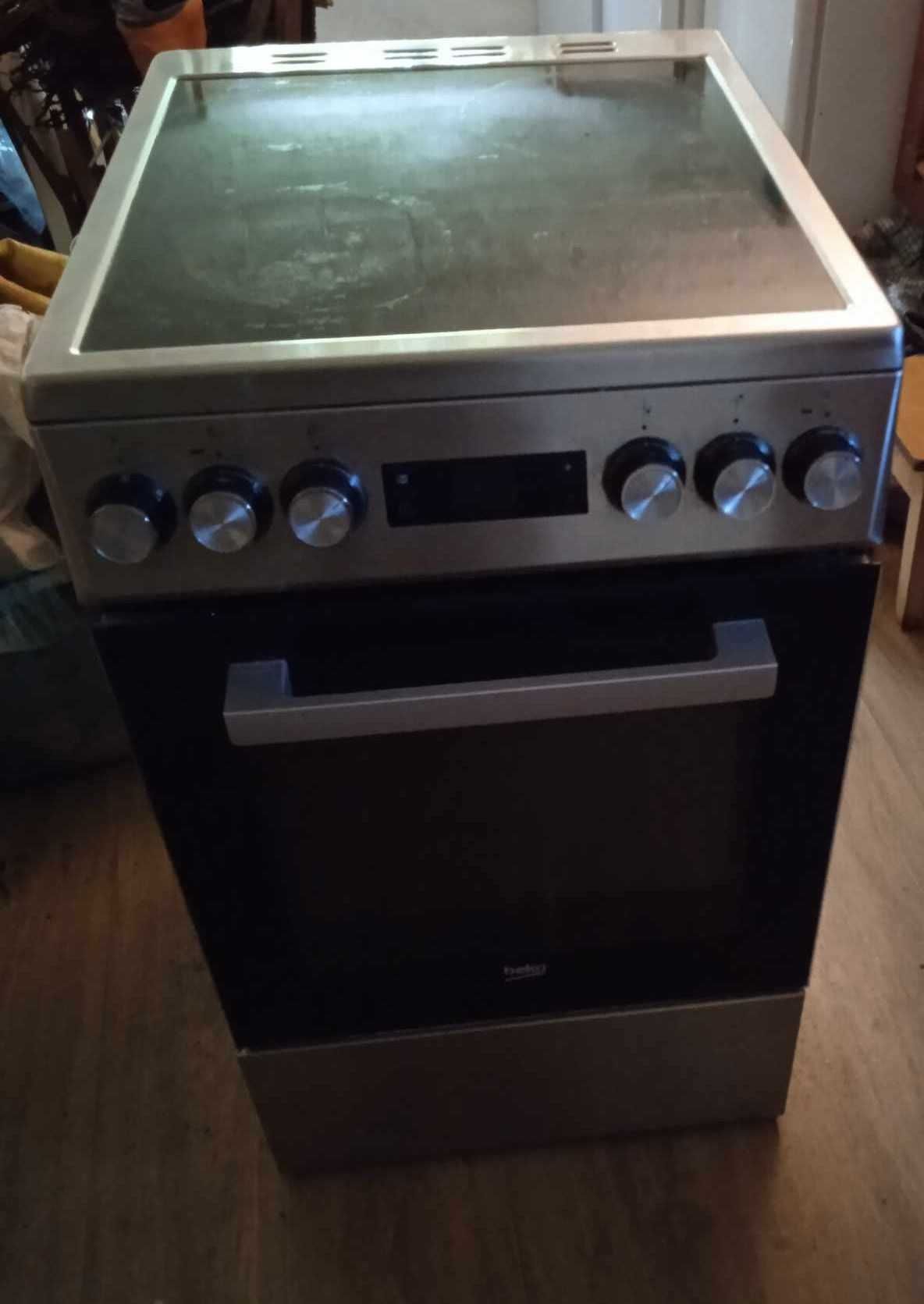 Kuchnia  Beko  FSE57300GX - niedługo znika z olx