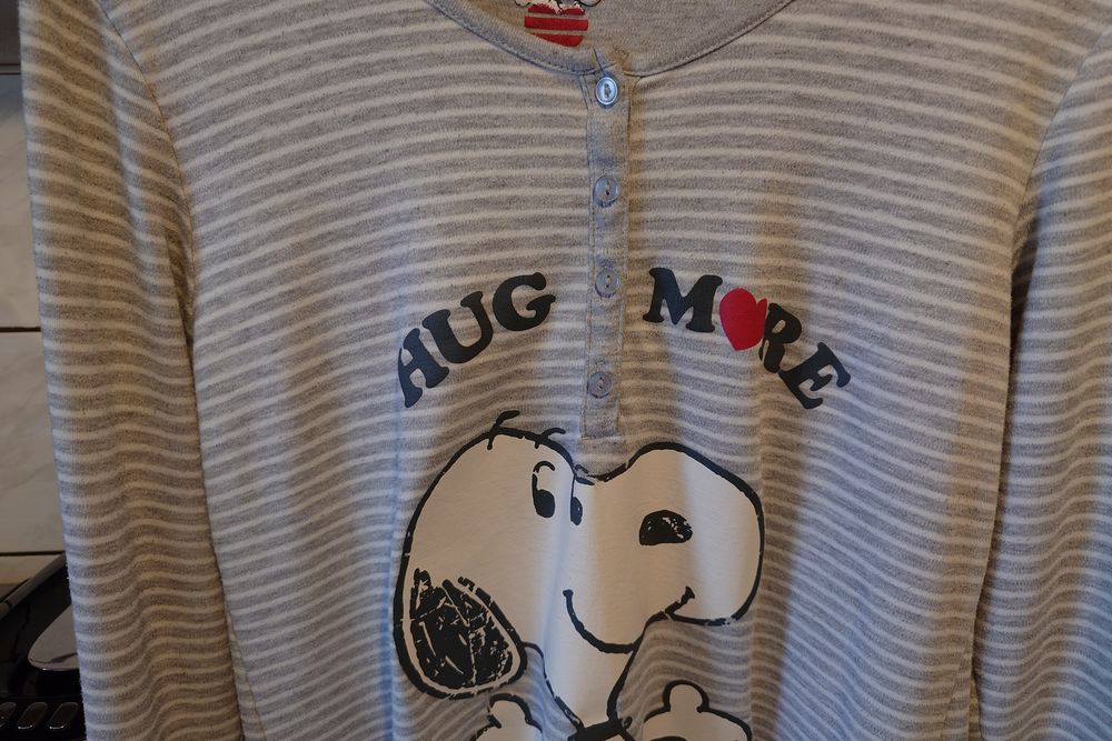 Góra od piżamy Snoopy