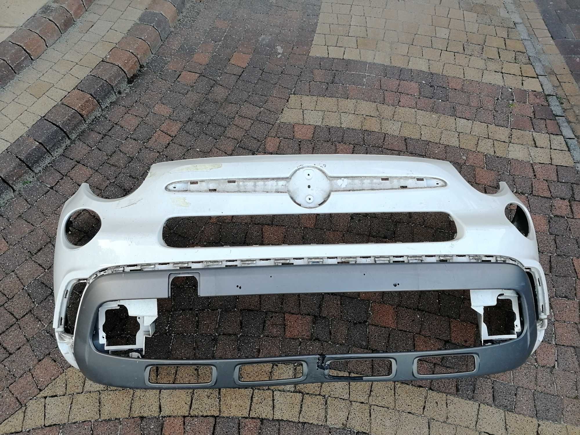 Fiat 500L Cross GRILL ATRAPA Nakładka kratki zderzaka przedniego