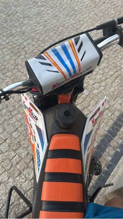 Moto 2 tempos como nova