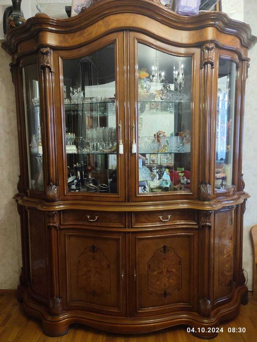 Великий набір меблів з Італії. Ексклюзивні меблі. 9 одиниць