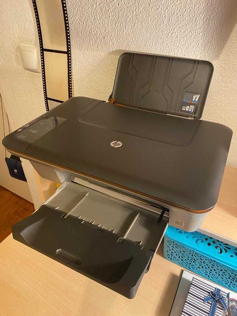 Impressora Multifunções HP Deskjet 2050A