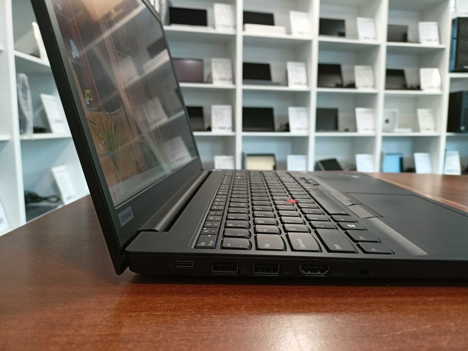 15" Lenovo ThinkPad E15 i5-10gen 16GB 256SSD Klaw Num Win11 Faktura