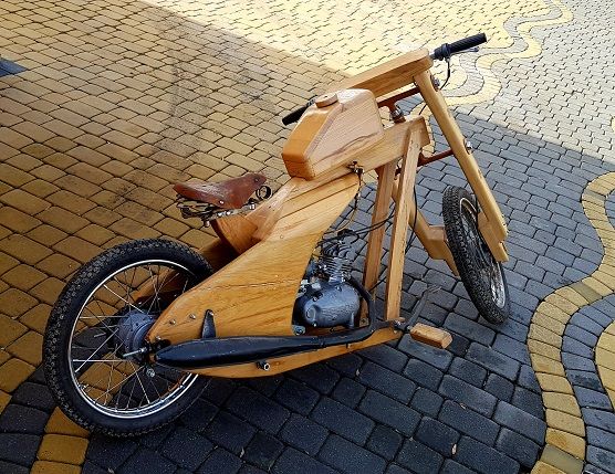 Drewniany Motor Nie Yamaya Honda Suzuki tylko Komar sprawny jeżdżący