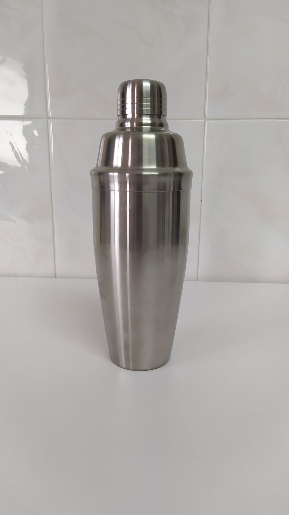 Cocktail Shaker em Inox
10€ amigos
Entrego em mãos na Margem Sul e Oei