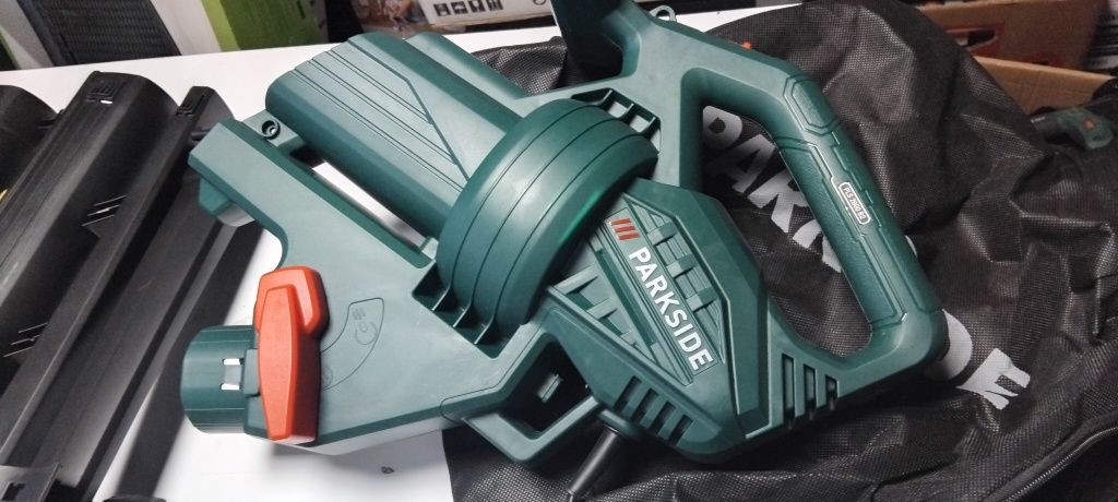 Odkurzacz z dmuchawą do liści, 2600 W, PLS 2600 B2