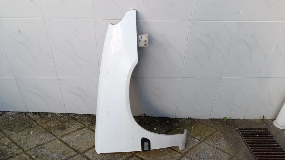 Guarda lamas direito citroen Saxo 2001