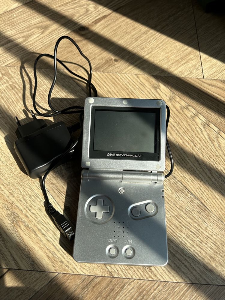 GameBoy Advance SP + Tekken