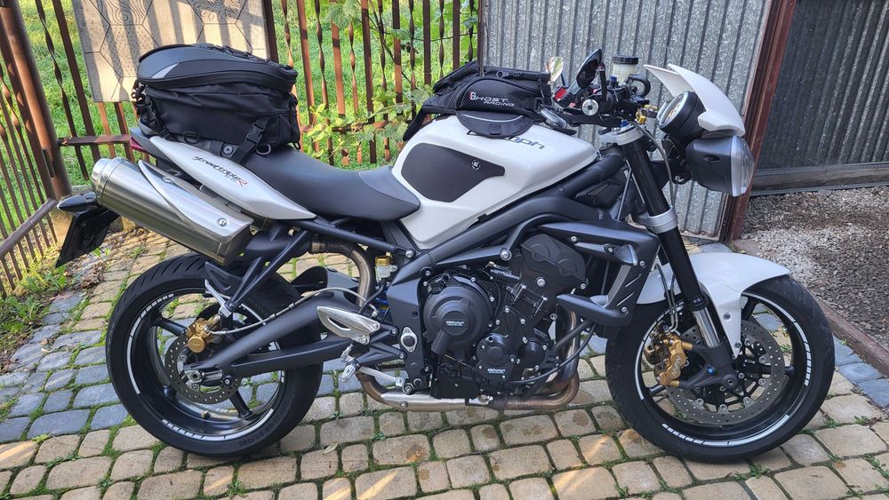 Triumph Street Triple 675 R / 18tys km / 765 / 660