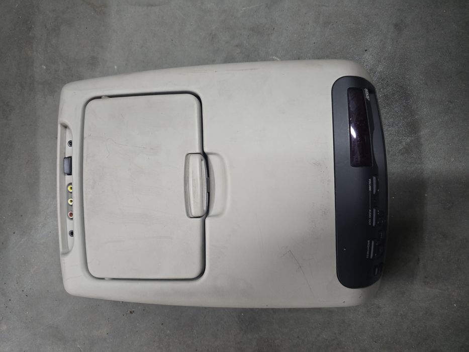 Opel zafira wyswietlacz dvd