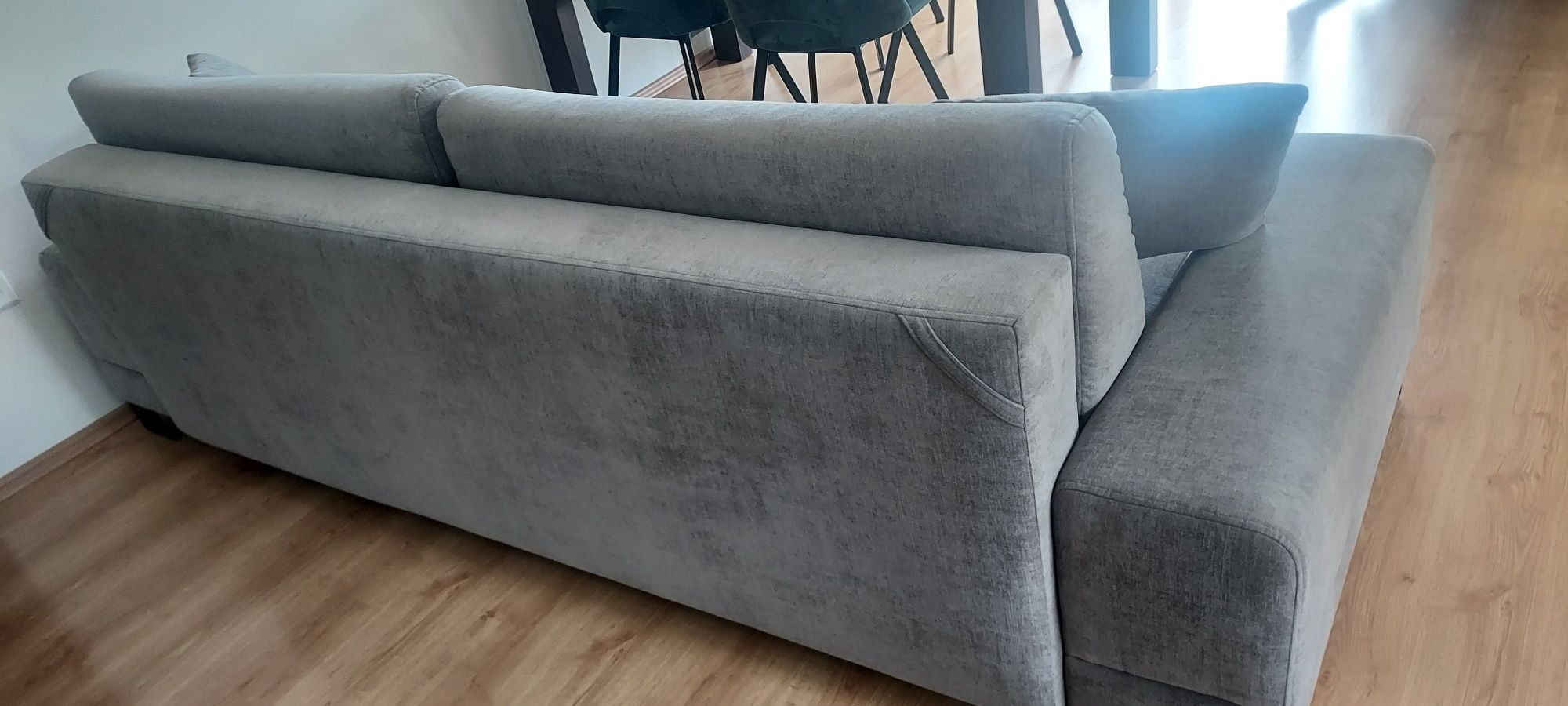 Sofa do salonu z funkcją spania.