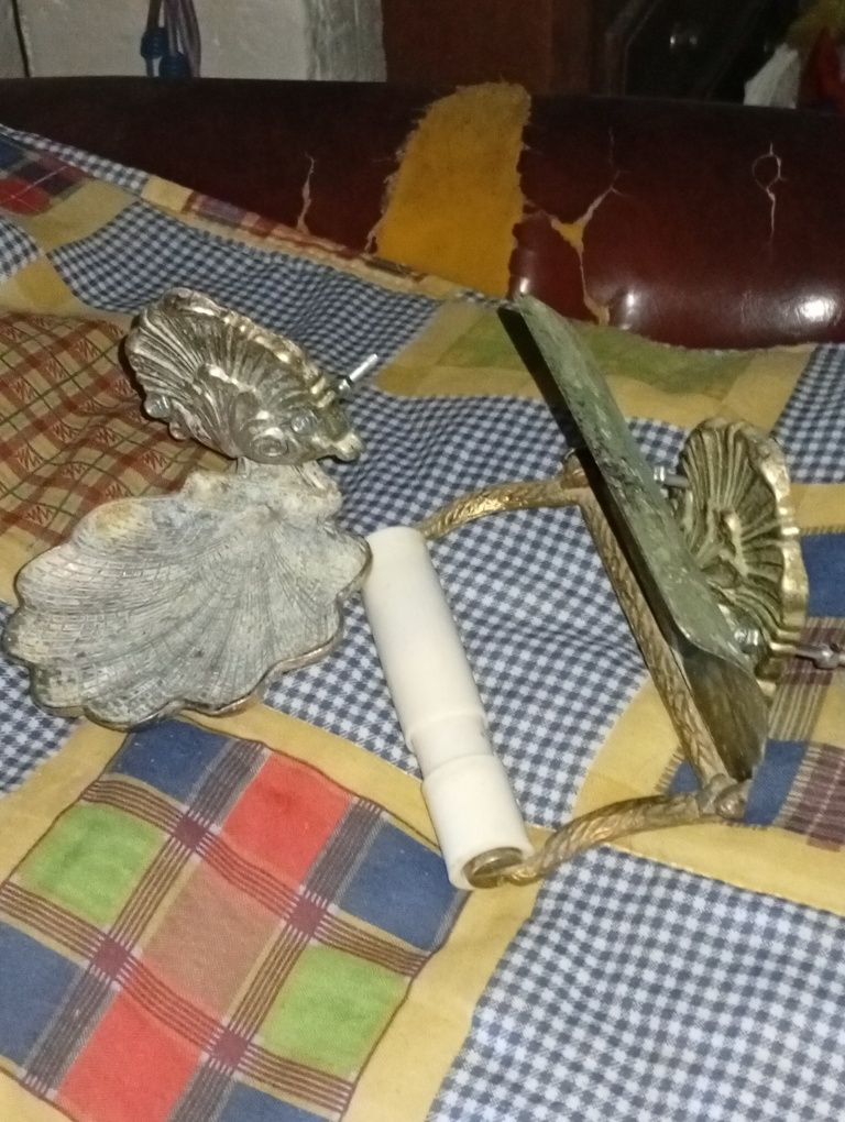 Par de Acessórios em Metal para Quarto de Banho