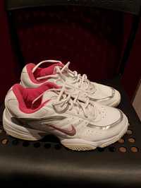 Sneakersy firmy nike rozm 38