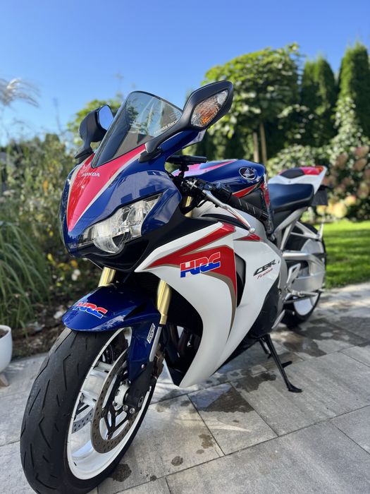 Honda cbr 1000rr sc59 salon polska niski przebieg c-abs nie gsxr,ninja