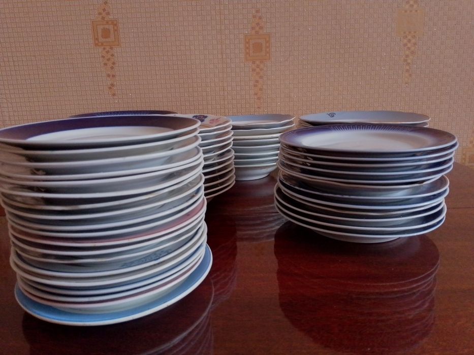 Тарелка кухонная глубокая и плоская